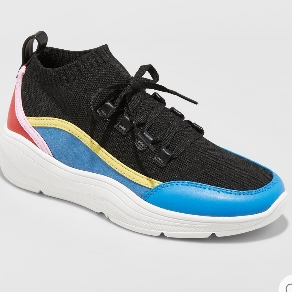 Adorable sneakers!